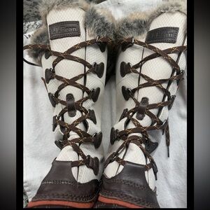 L.L. Bean Duck Boots Women’s 8 Fur Lined Waterproof Winter Lace Up Brown/Tan